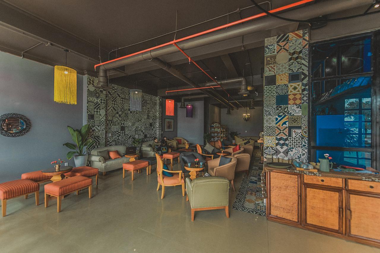 Geminai Hotel & Cafe Dong Hoi Exteriér fotografie
